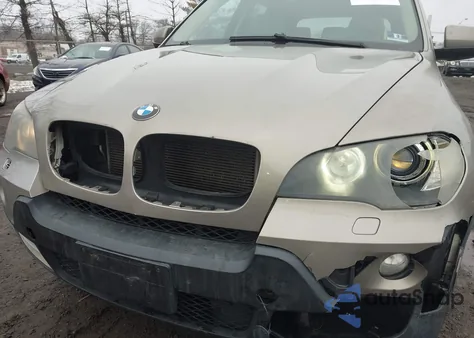 2008 BMW X5 3.0Si z USA, uszkodzony, nr VIN 5UXFE43598L024946